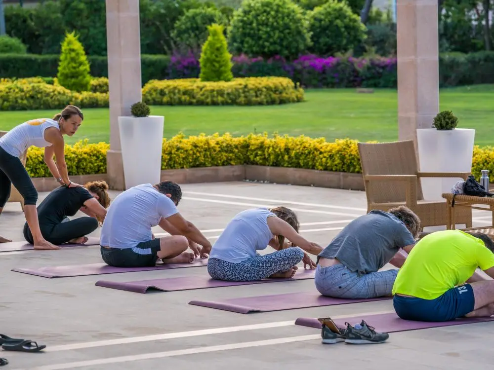 Gruppen Yoga 