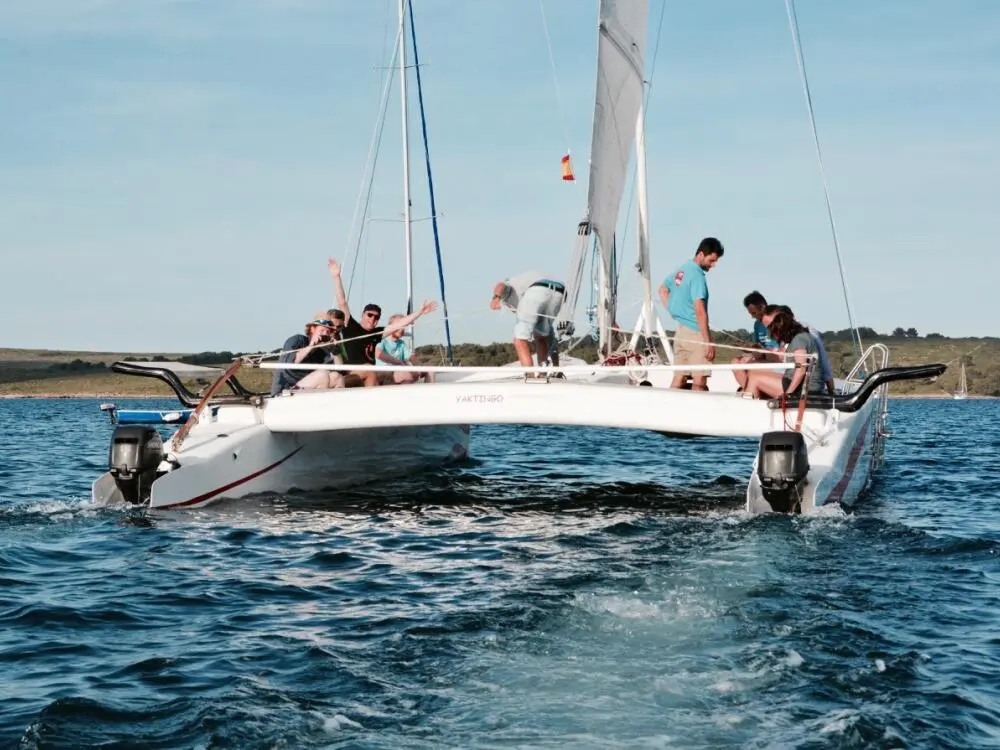 Catamaran Teambuilding Regatta Menorca2