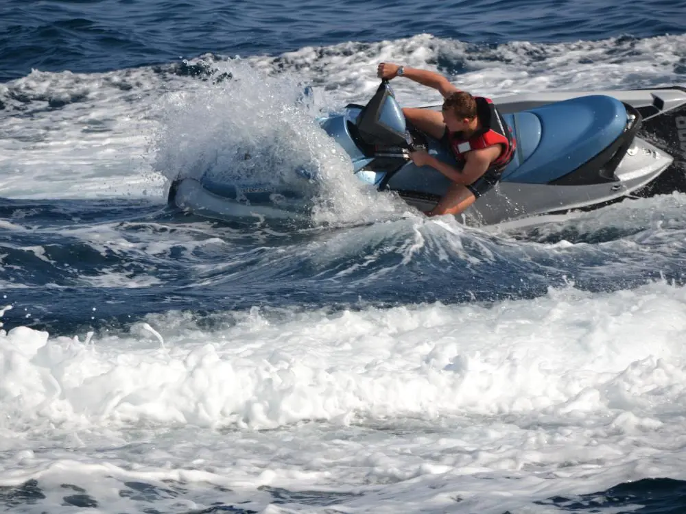 Jet Ski Tour Action 