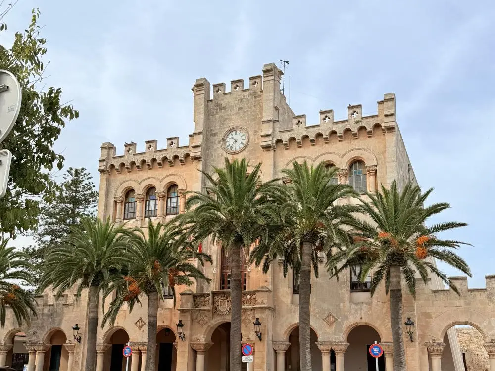 Private City Tour Ciutadella Menorca Ayuntamiento